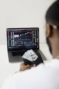 The Difference Between Active and Passive Investing: Strategies, Results, and What Works Best